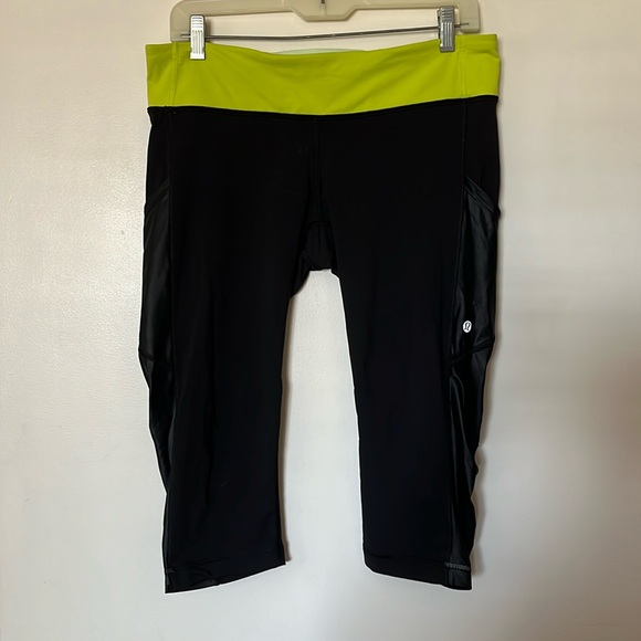 LULULEMON CROP LEGGINGS, SIDE POCKETS, ROUCHED DETAIL, DRAWSTRING! LIKE NEW!! - Picture 1 of 11